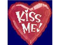 kiss heart balloon